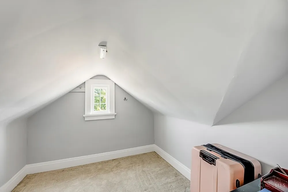 3333 Meyer Place Cincinnati, OH 45211