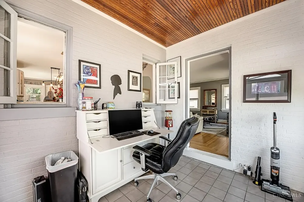 3333 Meyer Place Cincinnati, OH 45211