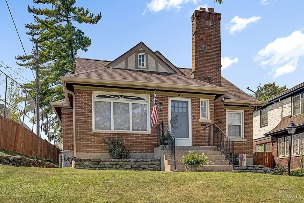 3333 Meyer Place Cincinnati, OH 45211
