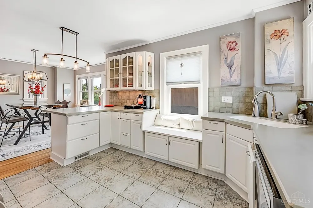 3333 Meyer Place Cincinnati, OH 45211