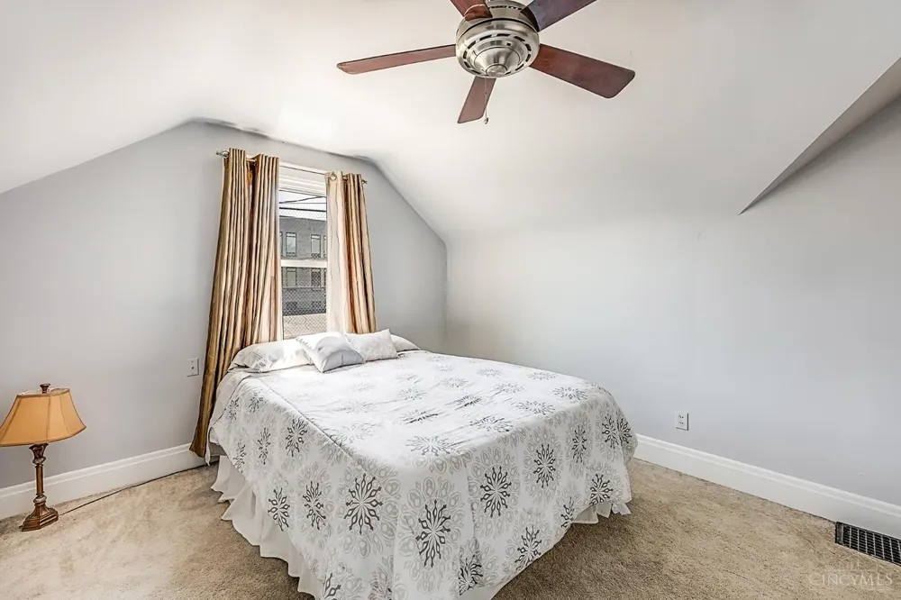 3333 Meyer Place Cincinnati, OH 45211