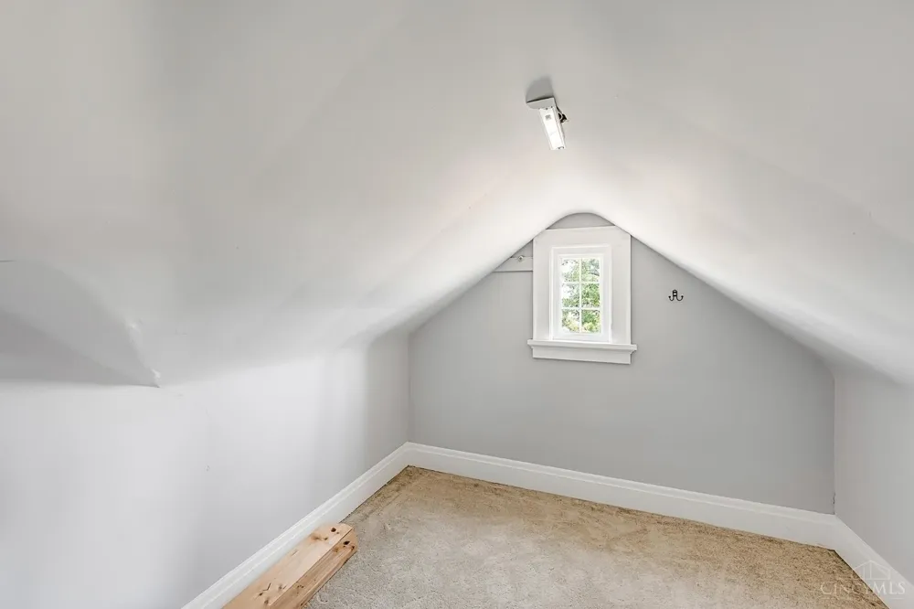 3333 Meyer Place Cincinnati, OH 45211