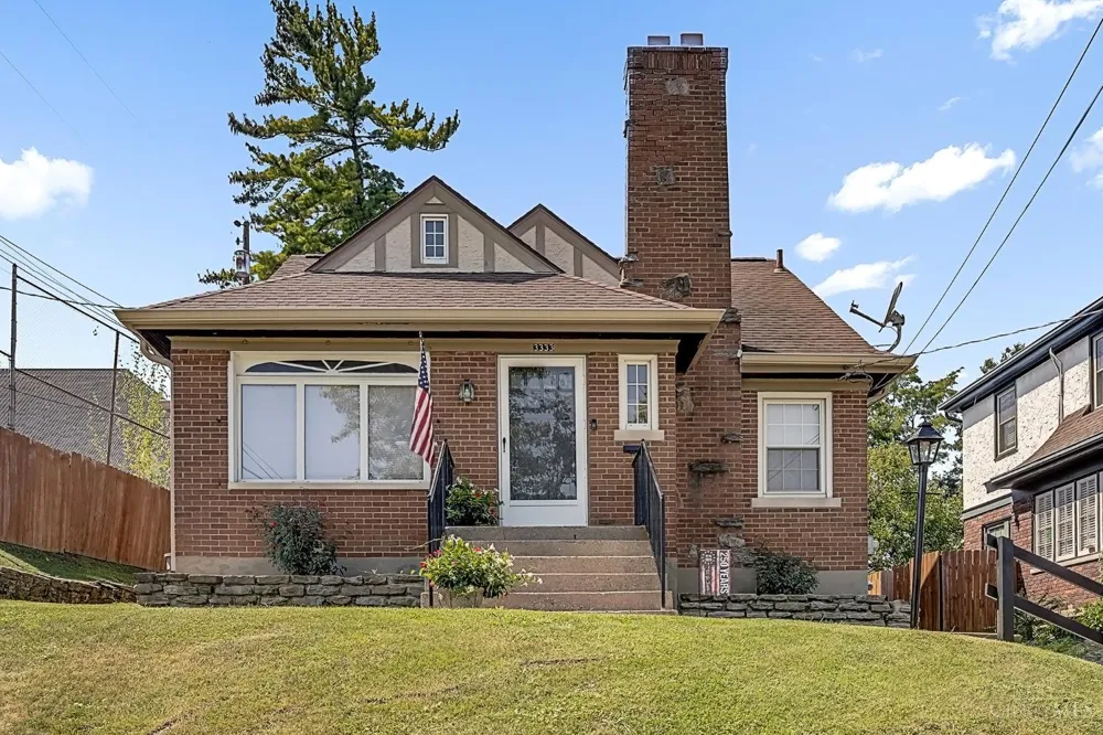 3333 Meyer Place Cincinnati, OH 45211