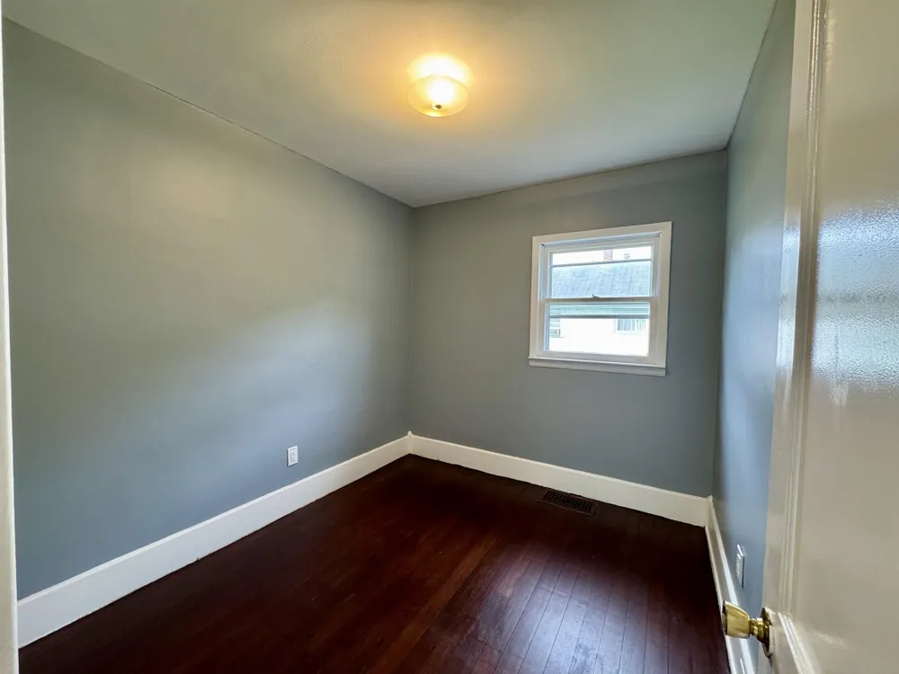 1812 Allegan Street Saginaw City, MI 48602