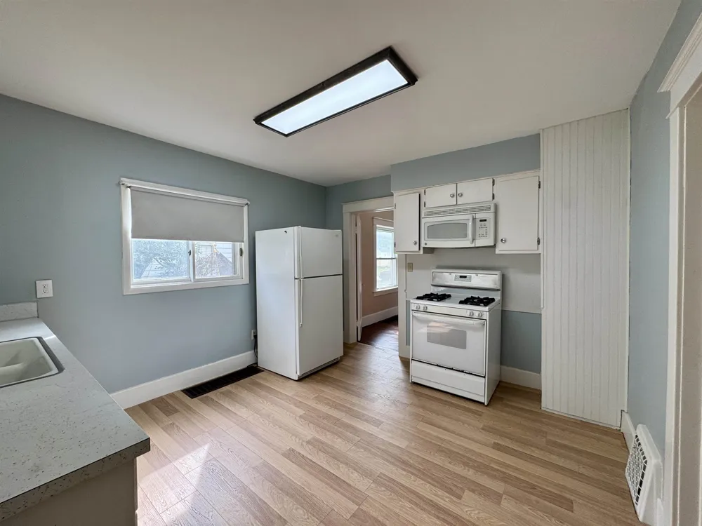 1812 Allegan Street Saginaw City, MI 48602
