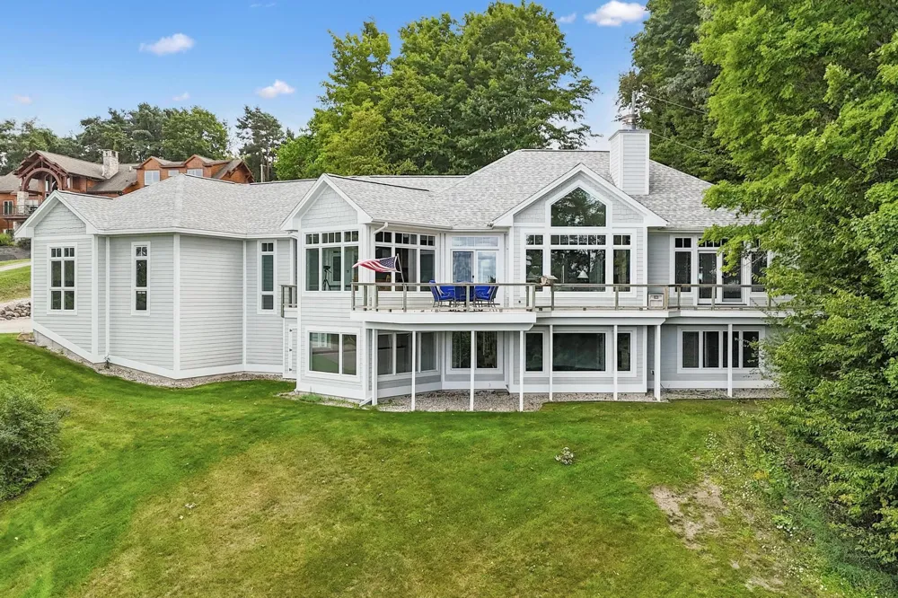 13857 S Windcrest Elmwood Charter Township, MI 49684