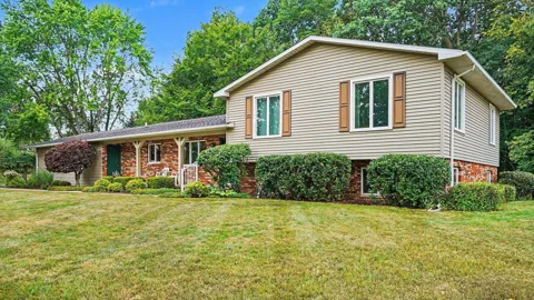 1492 W Bluegrass Road