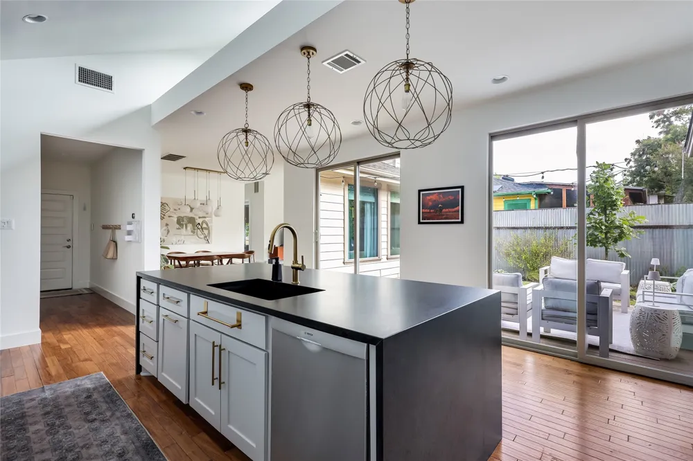 5307 Aurora Drive Austin, TX 78756