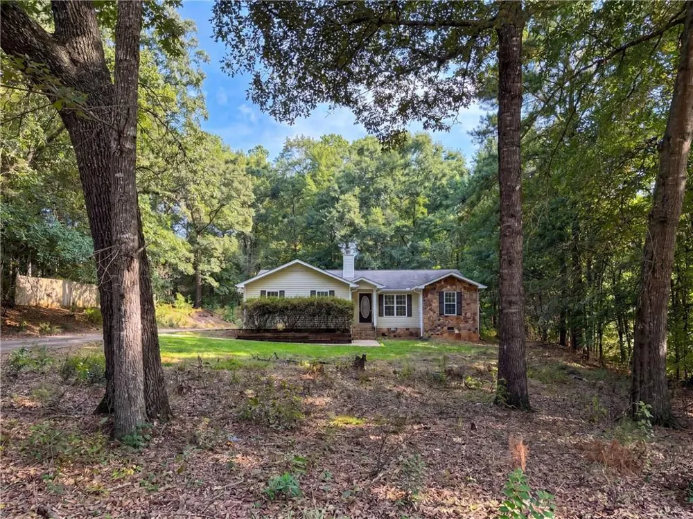 103 Saddlebrook Court LaGrange, GA 30240