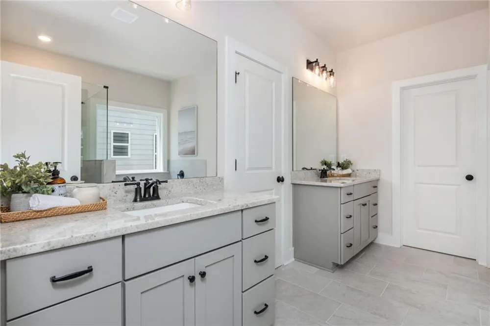 5570 Overview Drive Flowery Branch, GA 30542