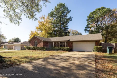8303 E Farmington Drive