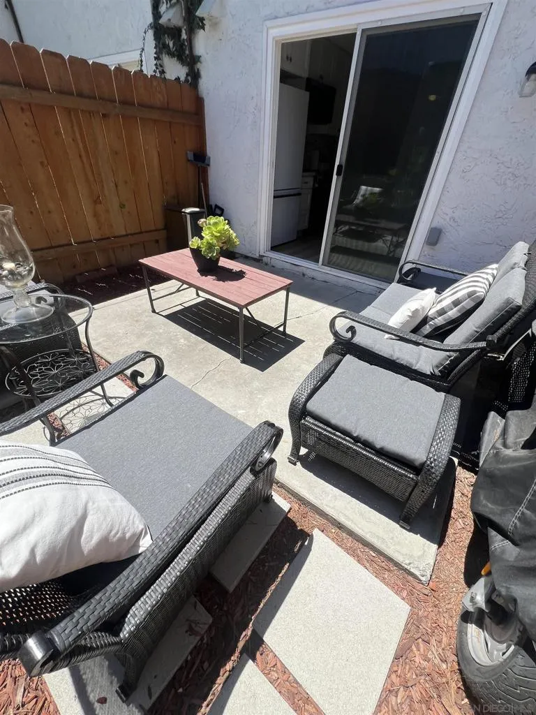 6576 Bell Bluff Ave #B San Diego, CA 92119