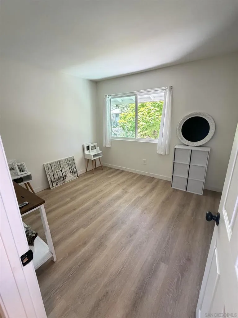 6576 Bell Bluff Ave #B San Diego, CA 92119