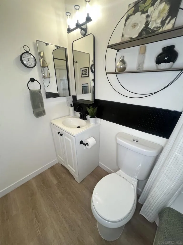 6576 Bell Bluff Ave #B San Diego, CA 92119