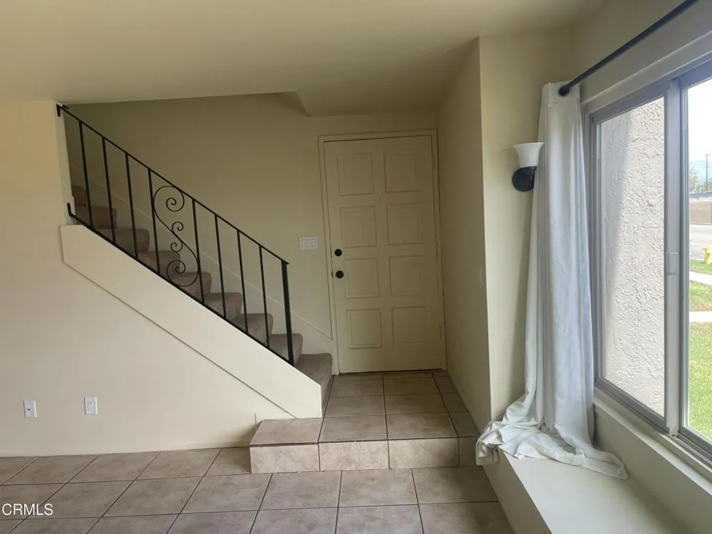 1203 Nilgai Place Ventura, CA 93003