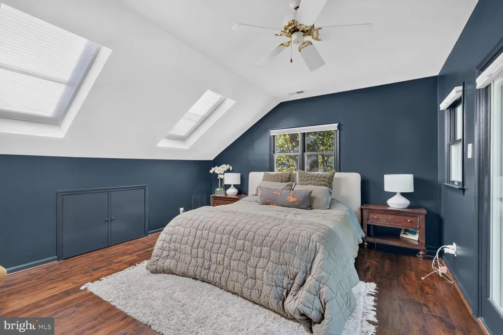 802 PARKWAY TERRACE Alexandria, VA 22302