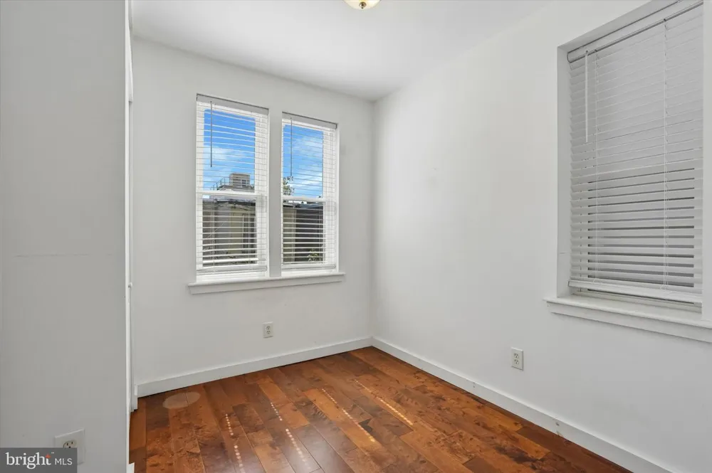 2208 E DICKINSON STREET Philadelphia, PA 19146