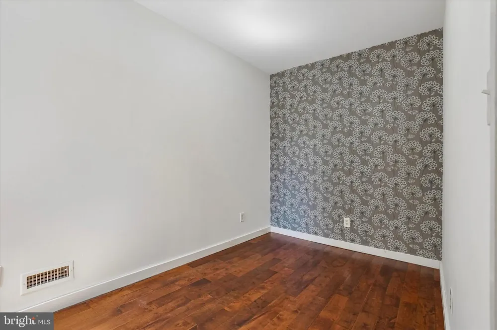 2208 E DICKINSON STREET Philadelphia, PA 19146