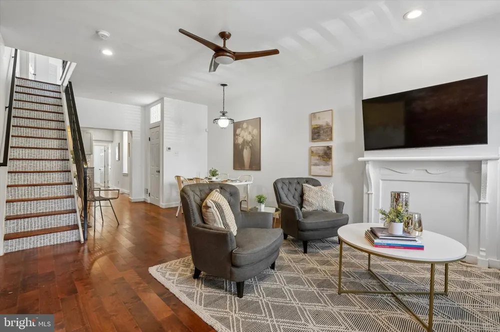 2208 E DICKINSON STREET Philadelphia, PA 19146