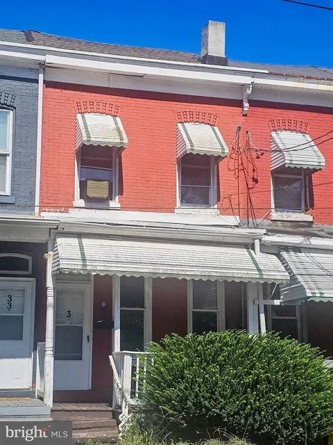 35 MARION STREET