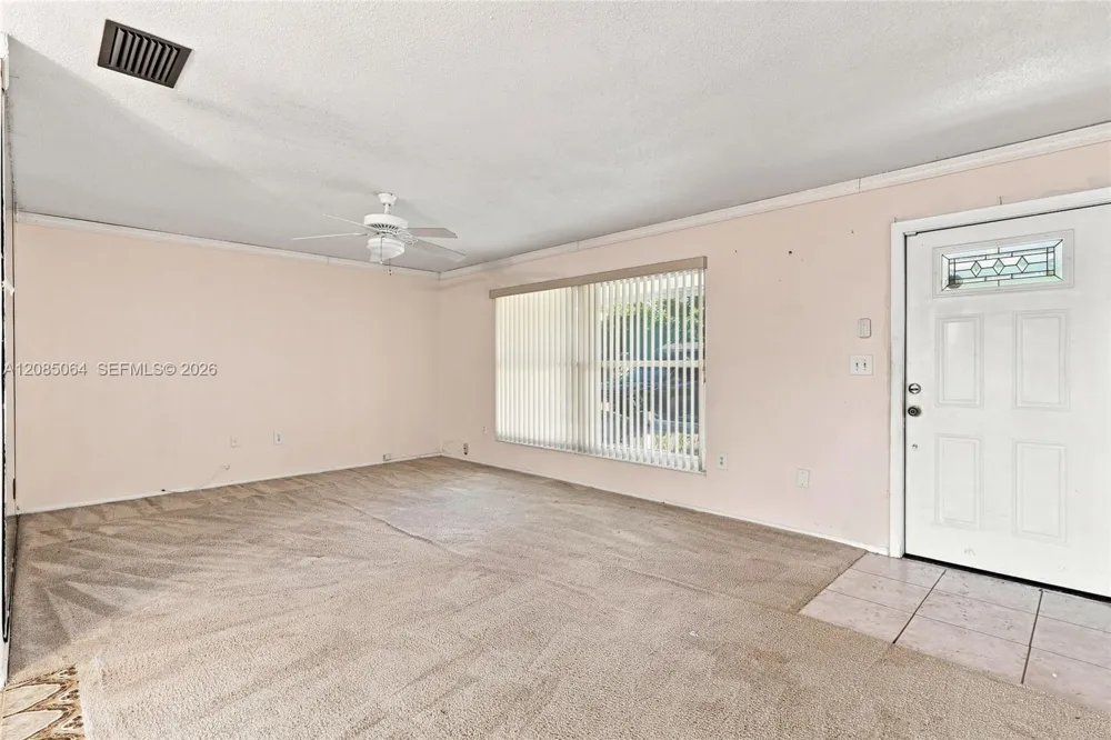 7470 NW 21st Ct Sunrise, FL 33313