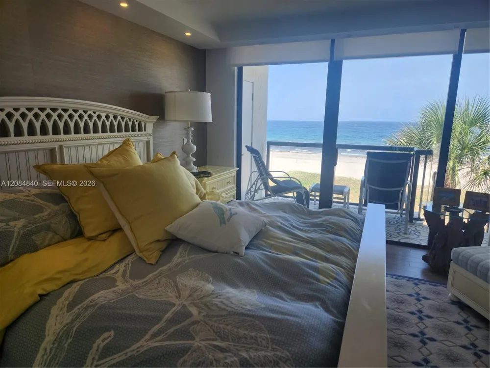 550 NE 21ST AVE #6 Deerfield Beach, FL 33441