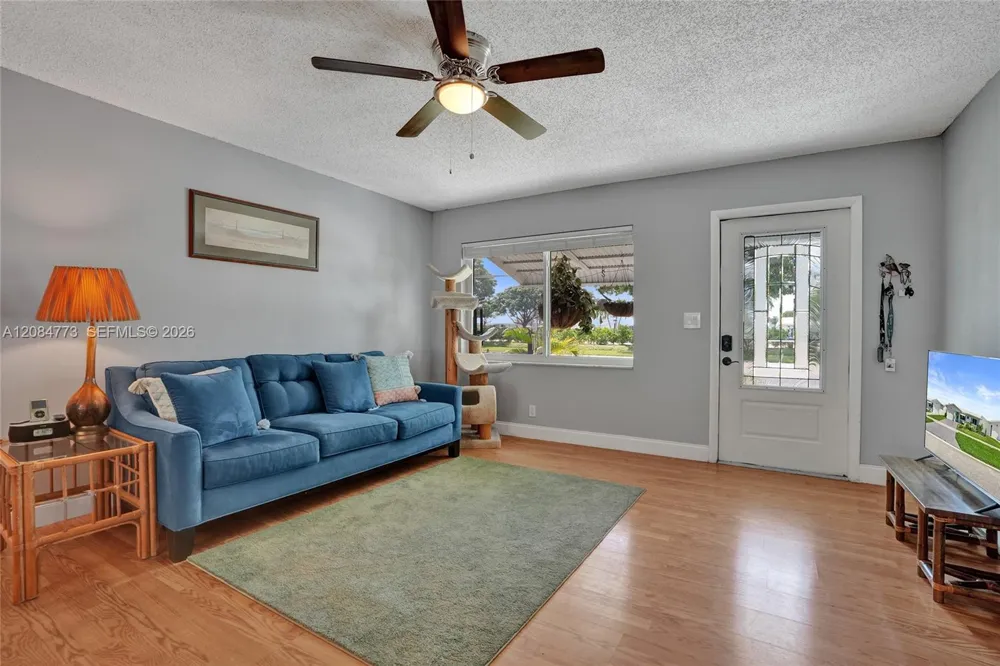 2083 SW 13th Ave Boynton Beach, FL 33426