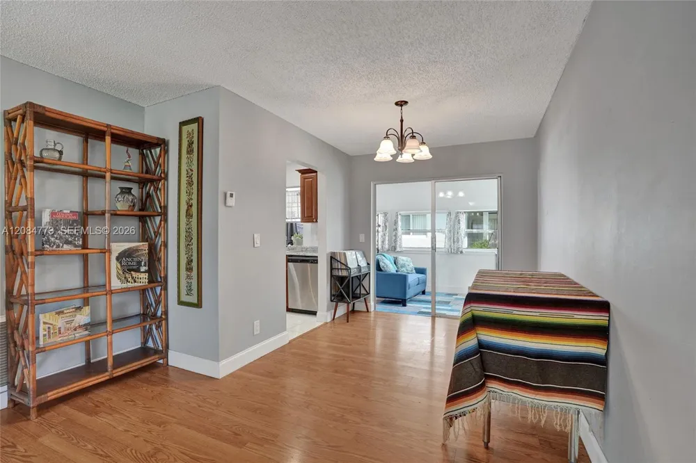 2083 SW 13th Ave Boynton Beach, FL 33426