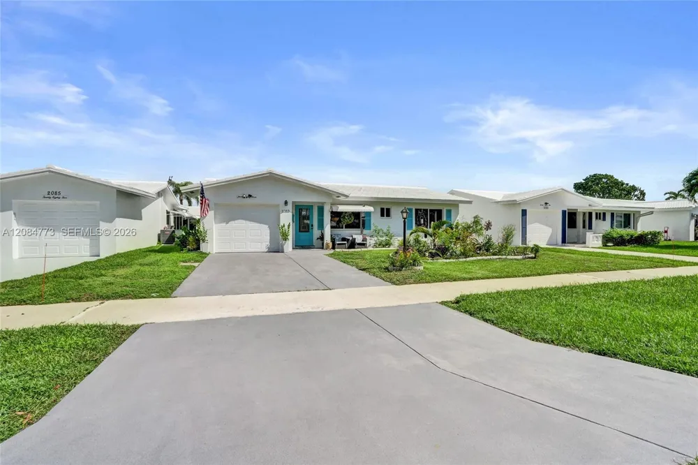 2083 SW 13th Ave Boynton Beach, FL 33426