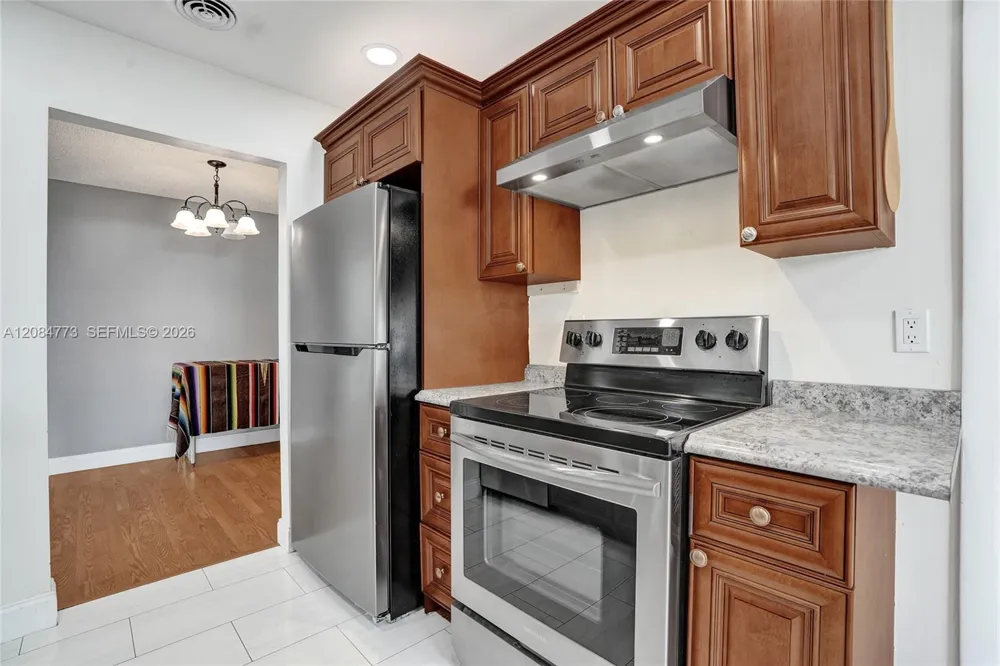 2083 SW 13th Ave Boynton Beach, FL 33426