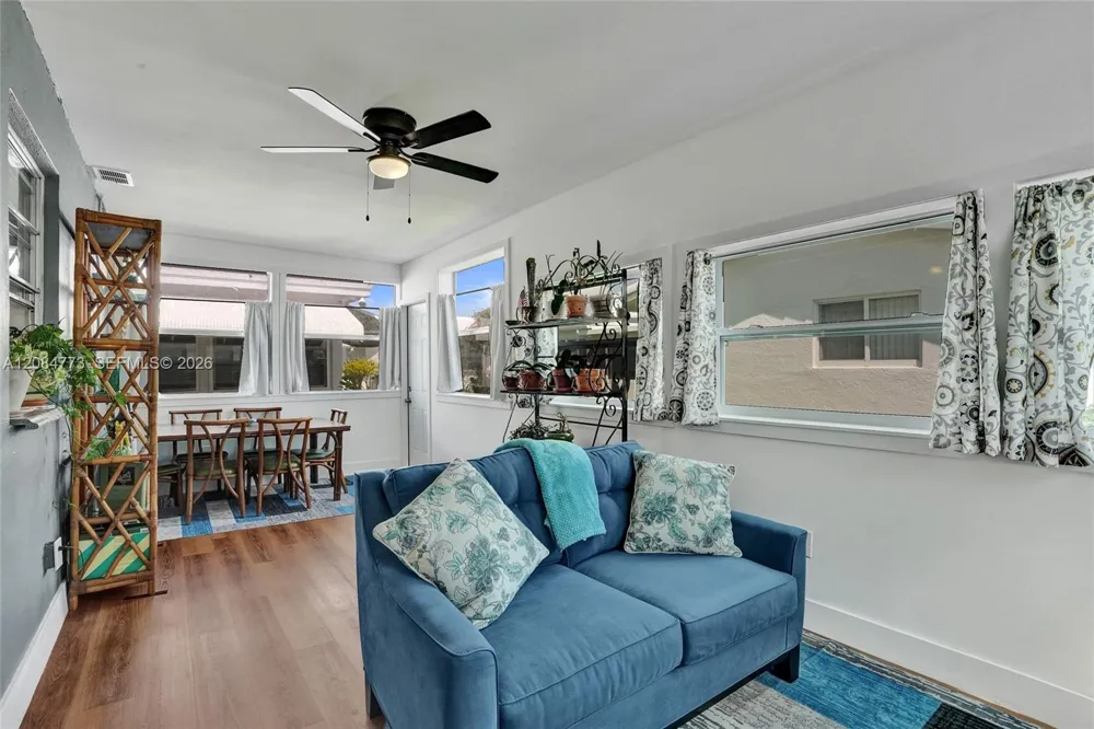 2083 SW 13th Ave Boynton Beach, FL 33426