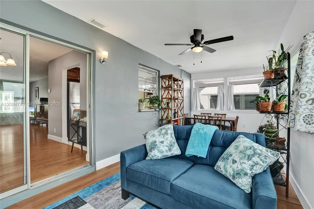 2083 SW 13th Ave Boynton Beach, FL 33426