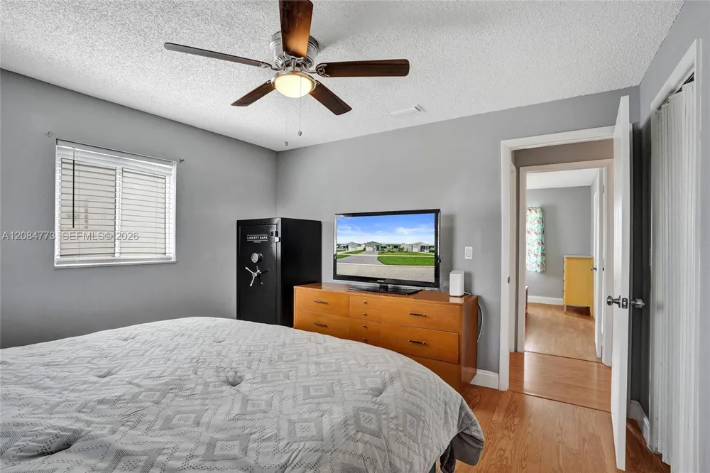 2083 SW 13th Ave Boynton Beach, FL 33426