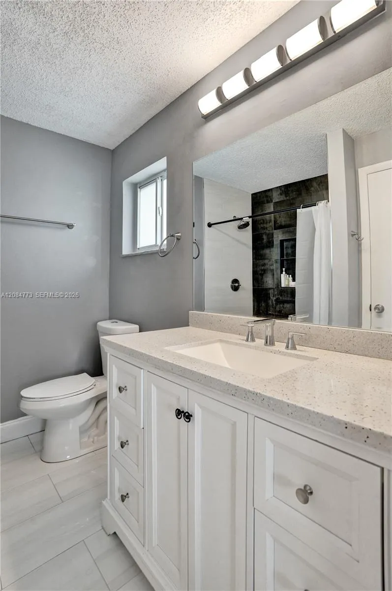 2083 SW 13th Ave Boynton Beach, FL 33426