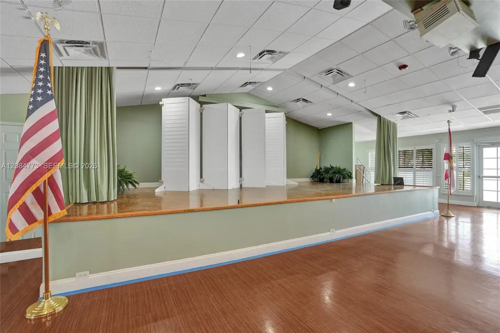 2083 SW 13th Ave Boynton Beach, FL 33426