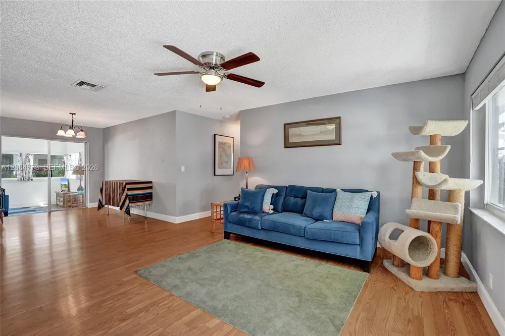 2083 SW 13th Ave Boynton Beach, FL 33426