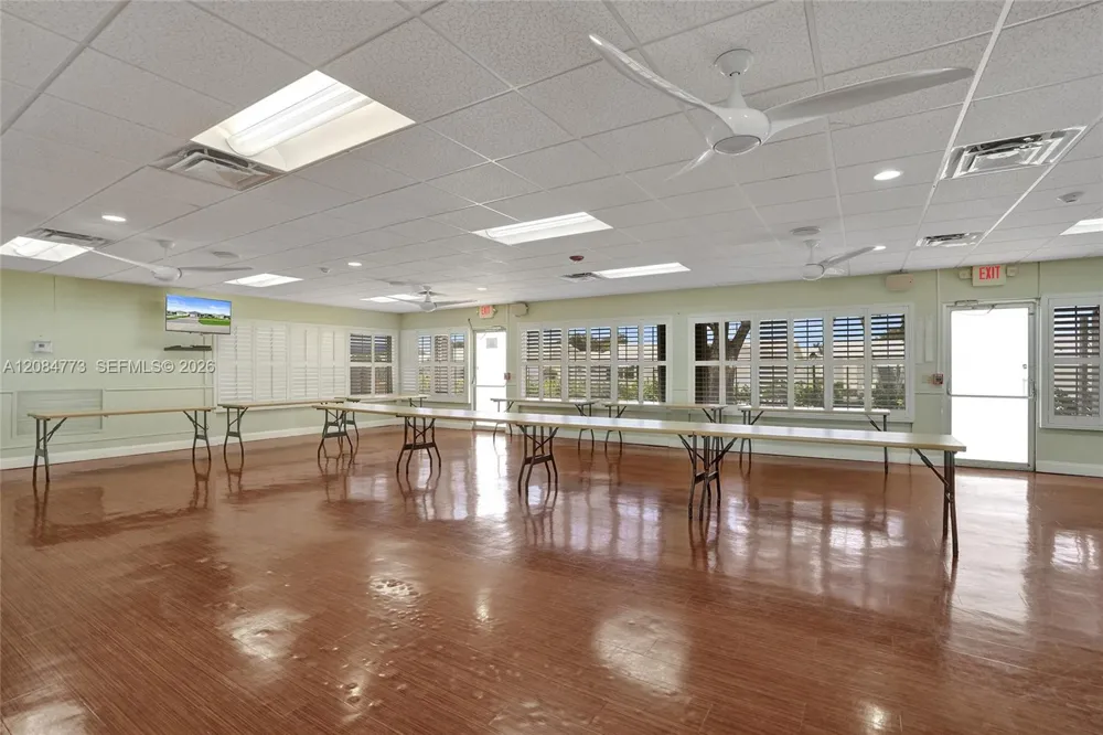 2083 SW 13th Ave Boynton Beach, FL 33426