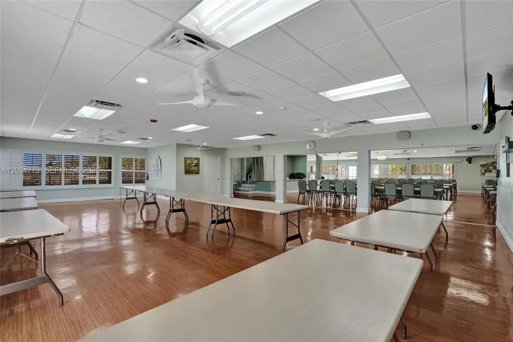 2083 SW 13th Ave Boynton Beach, FL 33426