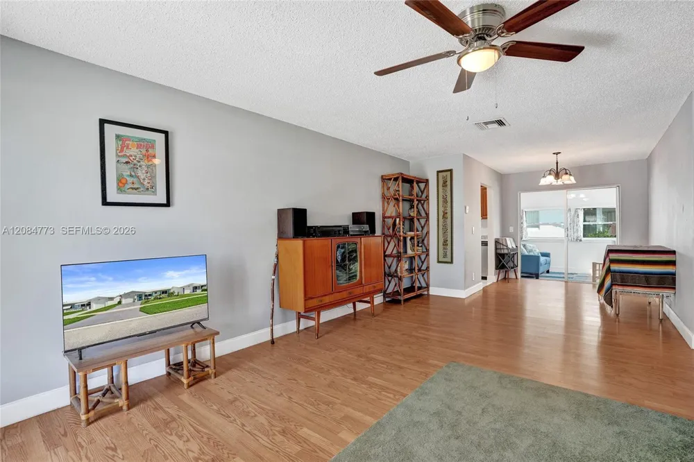 2083 SW 13th Ave Boynton Beach, FL 33426