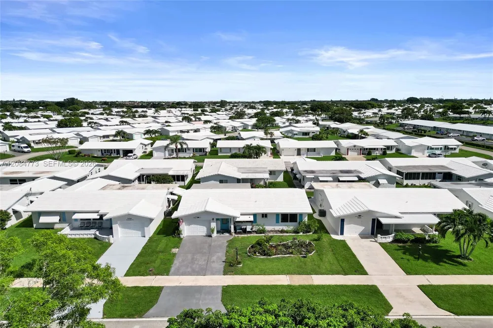 2083 SW 13th Ave Boynton Beach, FL 33426