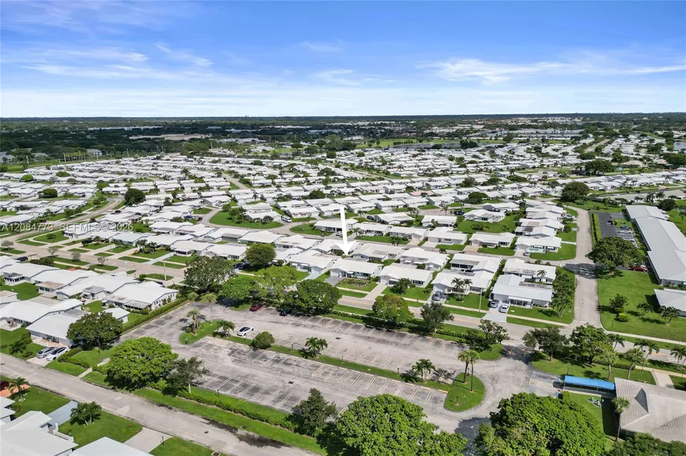 2083 SW 13th Ave Boynton Beach, FL 33426