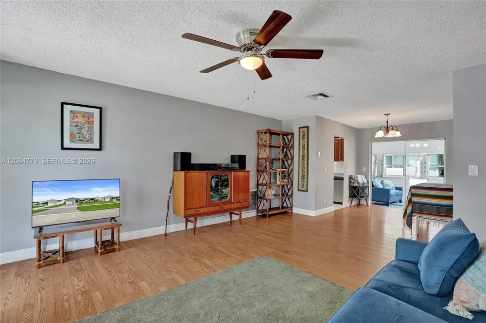 2083 SW 13th Ave Boynton Beach, FL 33426