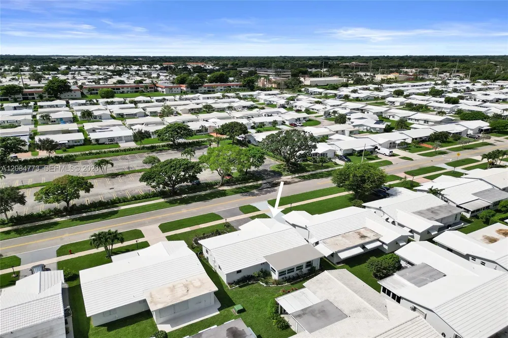 2083 SW 13th Ave Boynton Beach, FL 33426