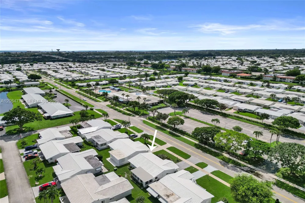 2083 SW 13th Ave Boynton Beach, FL 33426