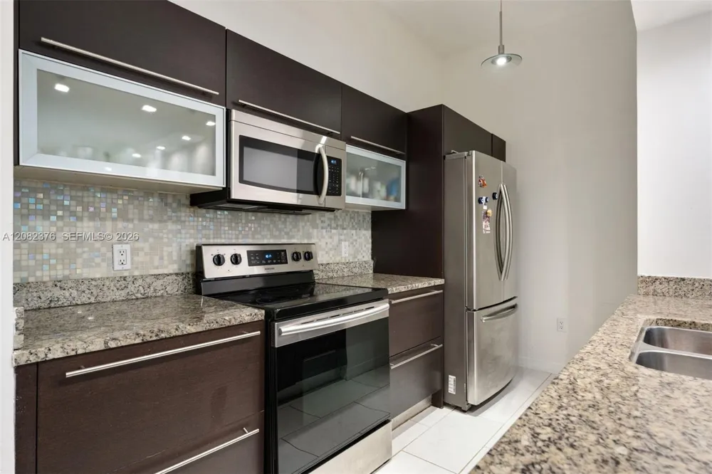 951 Brickell Ave #201 Miami, FL 33131