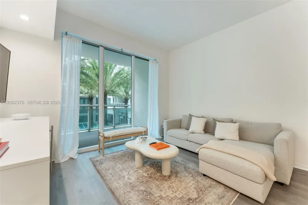 951 Brickell Ave #201 Miami, FL 33131