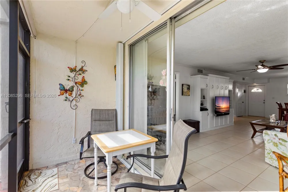 691 S Hollybrook Dr #26-105 Pembroke Pines, FL 33025