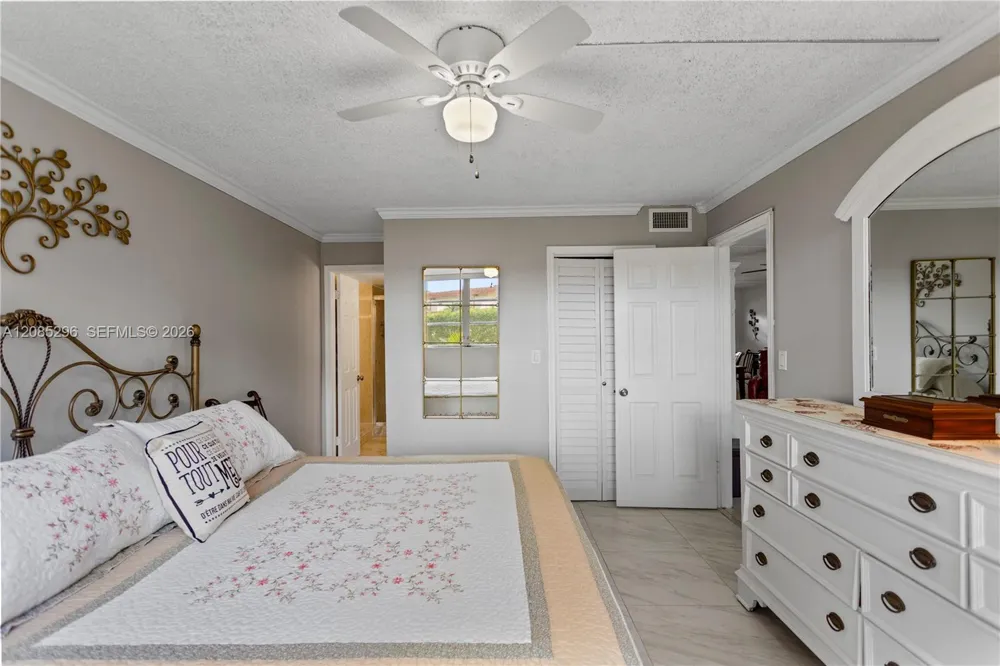691 S Hollybrook Dr #26-105 Pembroke Pines, FL 33025