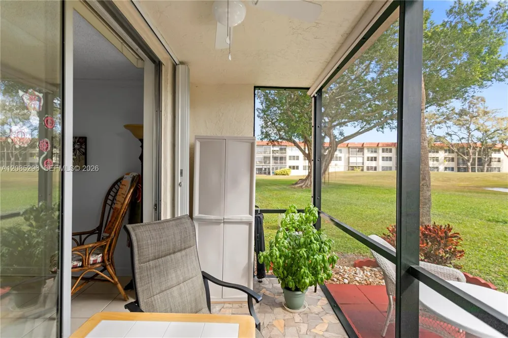 691 S Hollybrook Dr #26-105 Pembroke Pines, FL 33025