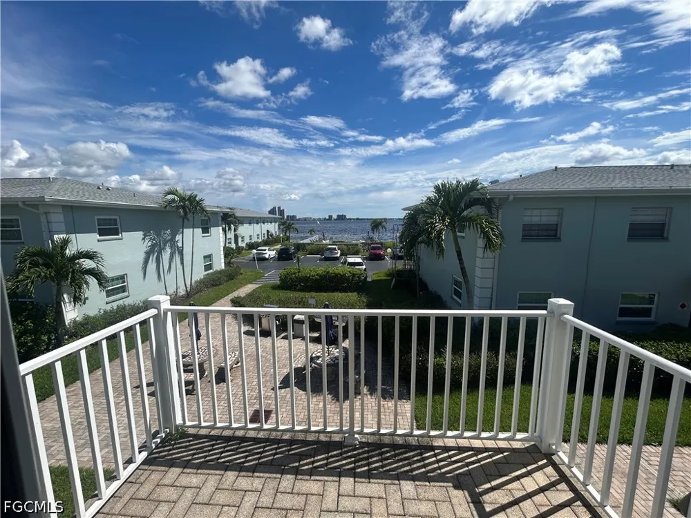 Key Drive #4 North Fort Myers, FL 33903